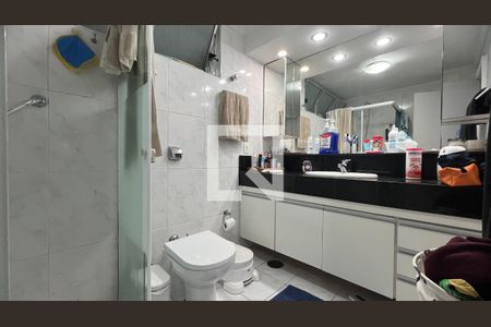 Apartamento à venda com 156m², 3 quartos e 1 vagaBanheiro da Suíte