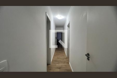 Corredor de apartamento à venda com 3 quartos, 156m² em Cerqueira César, São Paulo