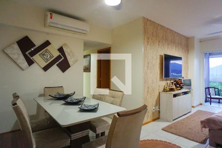 Sala de apartamento para alugar com 4 quartos, 113m² em Recreio dos Bandeirantes, Rio de Janeiro
