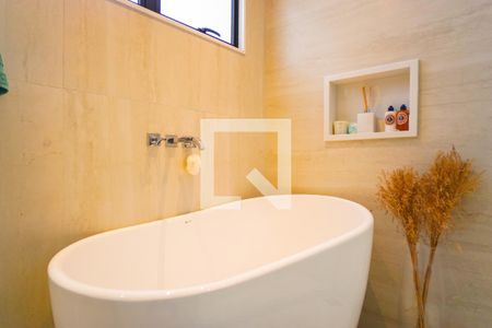 Casa de condomínio à venda com 400m², 5 quartos e 3 vagasBanheiro da Suíte 1