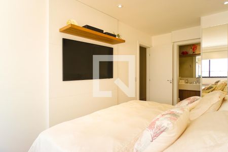 Casa de condomínio à venda com 400m², 5 quartos e 3 vagasSuíte 2