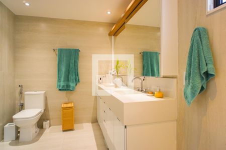 Casa de condomínio à venda com 400m², 5 quartos e 3 vagasBanheiro da Suíte 1