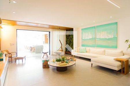 Sala de casa de condomínio à venda com 5 quartos, 400m² em Barra da Tijuca, Rio de Janeiro