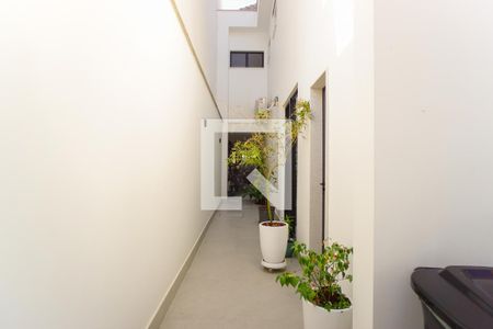 Casa de condomínio à venda com 400m², 5 quartos e 3 vagasÁrea Externa - Corredor Lateral