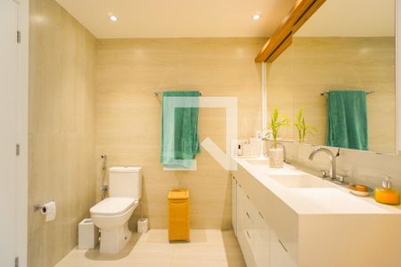 Casa de condomínio à venda com 400m², 5 quartos e 3 vagasBanheiro da Suíte 1