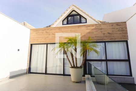 Casa de condomínio à venda com 400m², 5 quartos e 3 vagasVaranda da Suíte 1