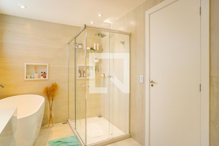 Casa de condomínio à venda com 400m², 5 quartos e 3 vagasBanheiro da Suíte 1