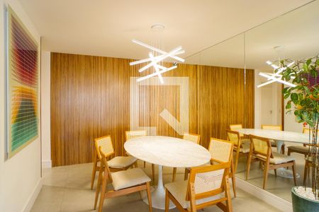 Sala de casa de condomínio à venda com 5 quartos, 400m² em Barra da Tijuca, Rio de Janeiro