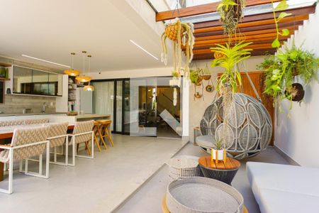 Casa de condomínio à venda com 400m², 5 quartos e 3 vagasVaranda Gourmet