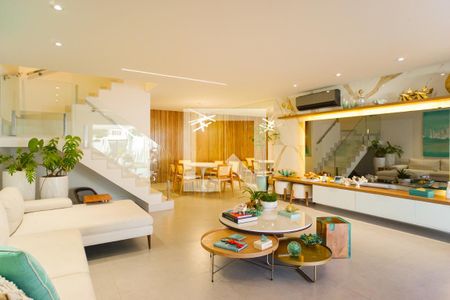 Sala de casa de condomínio à venda com 5 quartos, 400m² em Barra da Tijuca, Rio de Janeiro