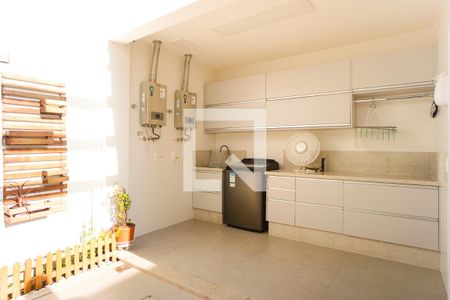 Casa de condomínio à venda com 400m², 5 quartos e 3 vagasÁrea de Serviço