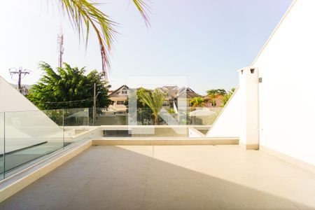 Casa de condomínio à venda com 400m², 5 quartos e 3 vagasVaranda da Suíte 1