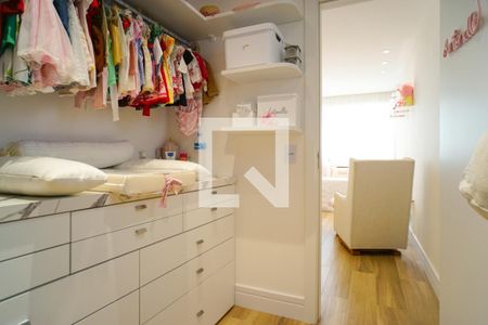 Casa de condomínio à venda com 400m², 5 quartos e 3 vagasCloset da Suíte 3