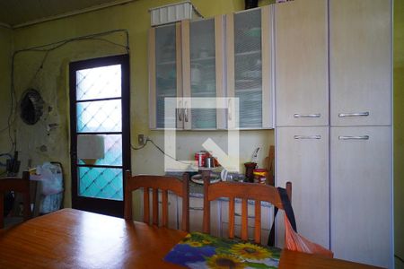 Cozinha de casa à venda com 6 quartos, 300m² em Bom Jesus, Porto Alegre