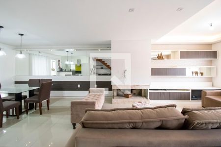 Sala de Estar de casa à venda com 3 quartos, 173m² em Campo Novo, Porto Alegre