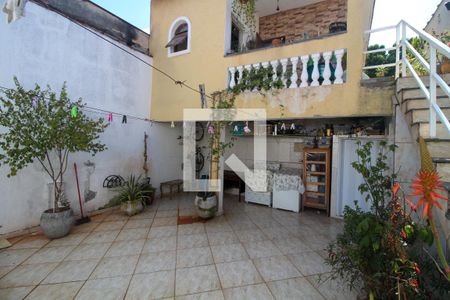Casa à venda com 144m², 3 quartos e 3 vagasQuintal