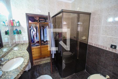 Casa à venda com 144m², 3 quartos e 3 vagasBanheiro da Suíte