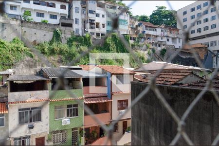 Vista de apartamento para alugar com 3 quartos, 75m² em Centro, Rio de Janeiro