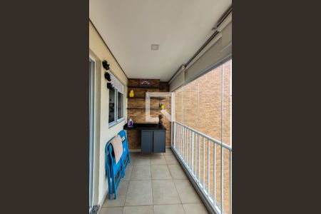 Varanda de apartamento à venda com 2 quartos, 65m² em Vila Firmiano Pinto, São Paulo