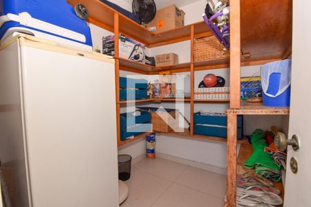 Apartamento para alugar com 217m², 3 quartos e 2 vagasQuarto de Serviço
