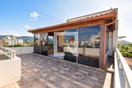 Apartamento para alugar com 217m², 3 quartos e 2 vagasVaranda da Cobertura