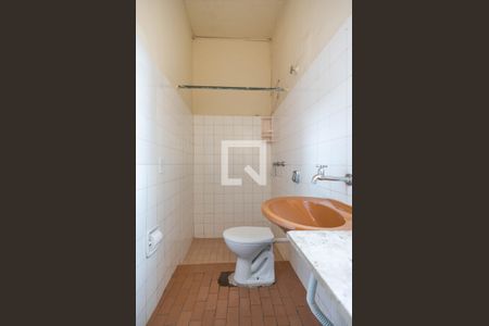 Casa para alugar com 61m², 2 quartos e sem vagaBanheiro