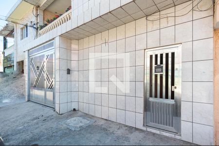 Casa para alugar com 61m², 2 quartos e sem vagaFachada