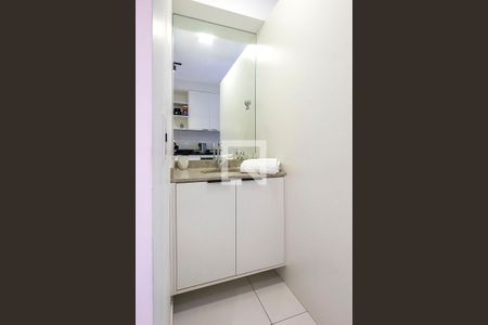 Banheiro de apartamento à venda com 1 quarto, 30m² em Sumarezinho, São Paulo