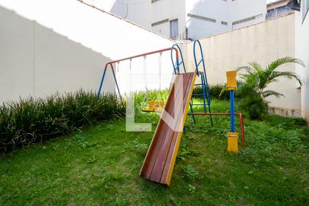 Casa de condomínio à venda com 70m², 3 quartos e 2 vagasÁrea comum - Playground
