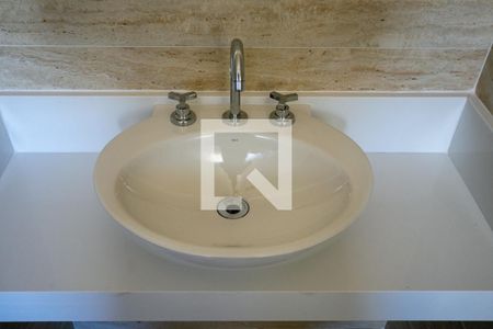 Casa de condomínio à venda com 70m², 3 quartos e 2 vagasBanheiro da Suíte