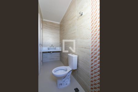 Casa de condomínio à venda com 70m², 3 quartos e 2 vagasBanheiro da Suíte