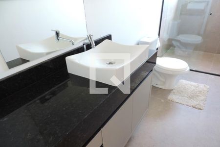 Casa para alugar com 310m², 3 quartos e 2 vagasBanheiro