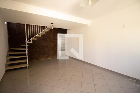 Sala de casa para alugar com 2 quartos, 89m² em Bosque da Saúde, São Paulo
