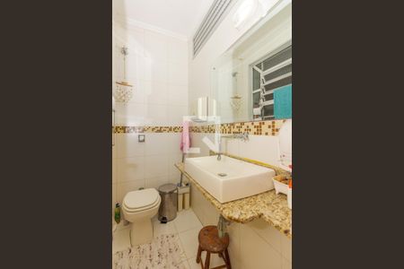 Apartamento à venda com 119m², 3 quartos e sem vagaBanheiro