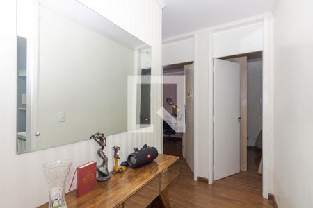 Corredor de apartamento à venda com 3 quartos, 69m² em Morro Santana, Porto Alegre