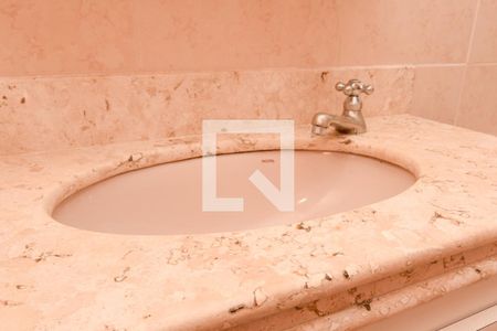 Apartamento para alugar com 136m², 3 quartos e 1 vaga Apartamento para alugar com 136m², 3 quartos e 1 vagaBanheiro Social