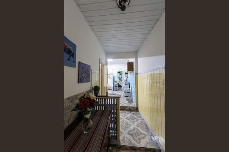 Casa à venda com 300m², 2 quartos e sem vaga Casa à venda com 300m², 2 quartos e sem vagaCorredor