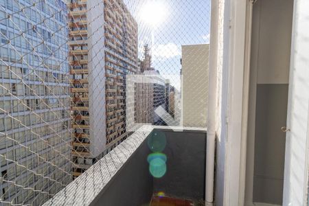 Apartamento para alugar com 101m², 3 quartos e sem vagaSacada