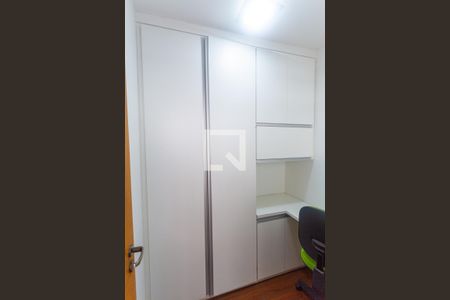 Apartamento à venda com 94m², 3 quartos e 3 vagasArmário do Quarto de Serviço