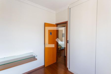 Apartamento à venda com 94m², 3 quartos e 3 vagasQuarto 3