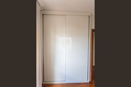 Apartamento à venda com 94m², 3 quartos e 3 vagasArmário do Quarto 2