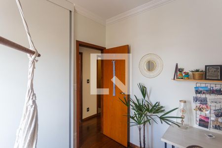 Apartamento à venda com 94m², 3 quartos e 3 vagasQuarto 2