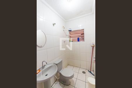 Casa à venda com 250m², 2 quartos e 1 vaga Casa à venda com 250m², 2 quartos e 1 vagaBanheiro