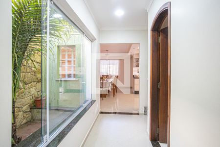 Corredor de casa à venda com 4 quartos, 300m² em Jardim das Flores, Osasco