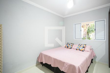 Casa à venda com 300m², 4 quartos e 3 vagas Casa à venda com 300m², 4 quartos e 3 vagasQuarto - Edícula