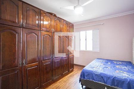 Casa à venda com 300m², 4 quartos e 3 vagas Casa à venda com 300m², 4 quartos e 3 vagasQuarto 3