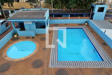Apartamento à venda com 65m², 2 quartos e 1 vagaÁrea comum - Piscina