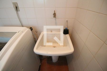 Apartamento à venda com 65m², 2 quartos e 1 vagaÁrea de serviço (tanque)
