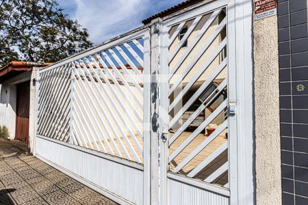 Casa à venda com 180m², 3 quartos e 3 vagasFachada