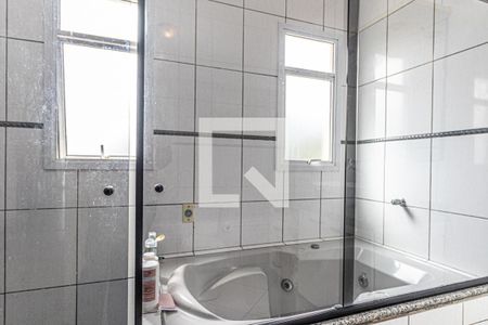 Casa à venda com 180m², 3 quartos e 3 vagasBanheiro